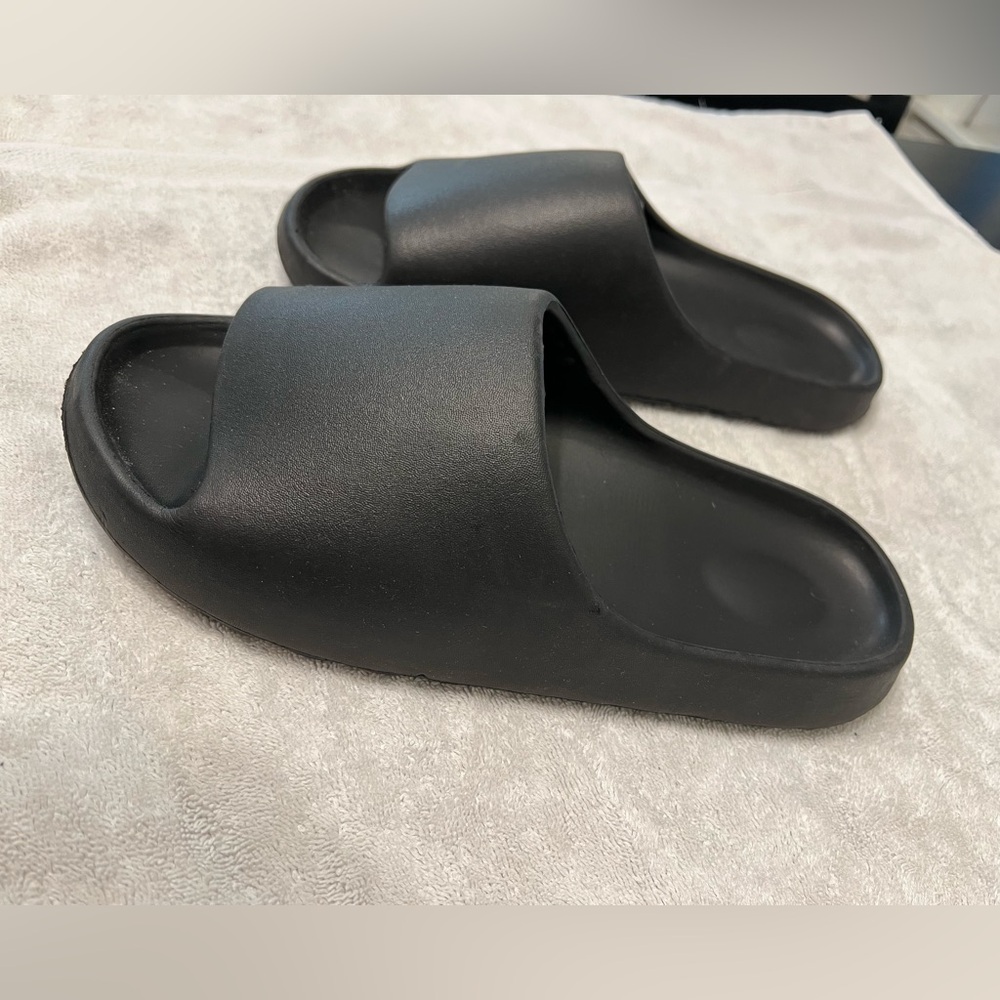 Black Slides - Men’s 11